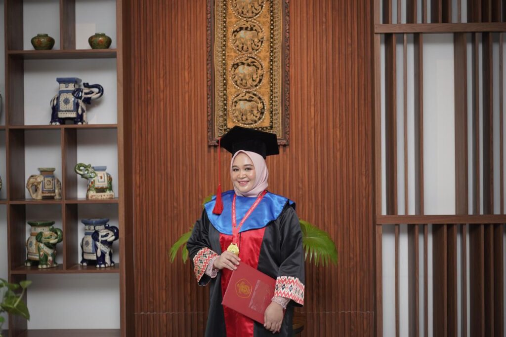 Ketua Prodi Teknologi Hasil Perikanan ITBM Balik Diwa Raih Prestasi Doktor Tercepat dengan IPK 4.0 di Universitas Hasanuddin